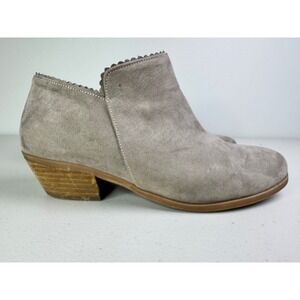 Torrid Taupe Faux Suede Scalloped
Ankle Boot Women's 8.5